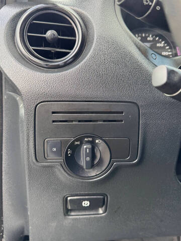 2017 Mercedes-Benz Metris