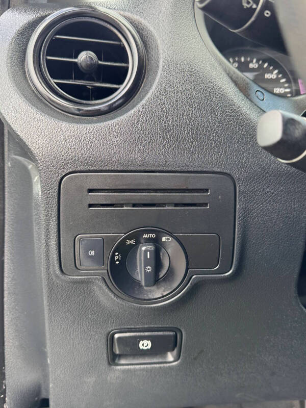 2017 Mercedes-Benz Metris