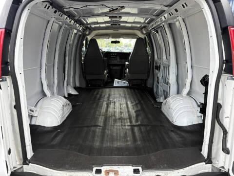 2017 Chevrolet Express 2500