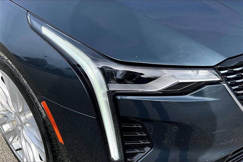 2021 Cadillac CT4 Premium Luxury