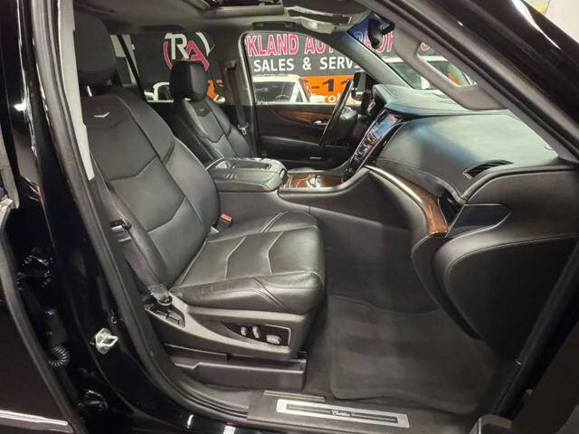 2016 Cadillac Escalade ESV Luxury Collection