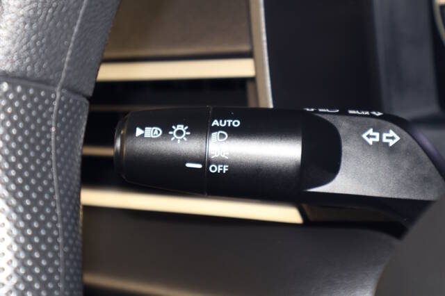 2025 Mitsubishi Outlander PHEV ES