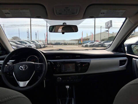 2015 Toyota Corolla LE