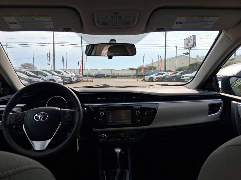 2015 Toyota Corolla LE