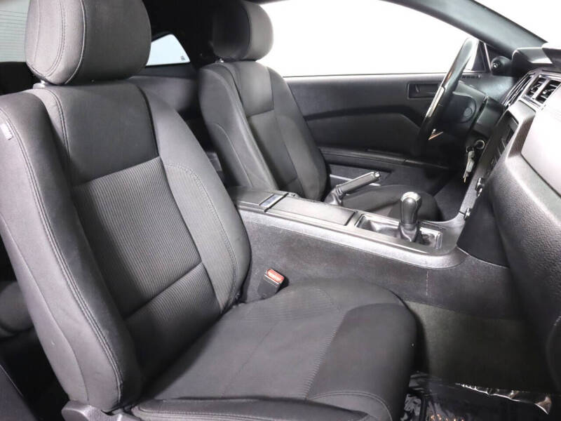 2014 Ford Mustang V6