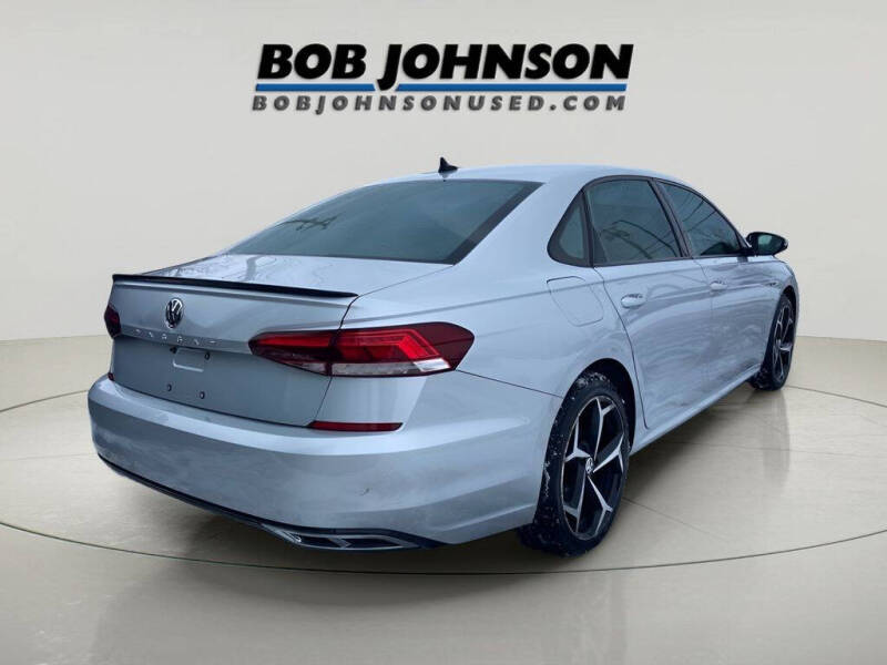 2020 Volkswagen Passat R-Line