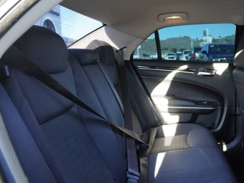 2023 Chrysler 300 Touring