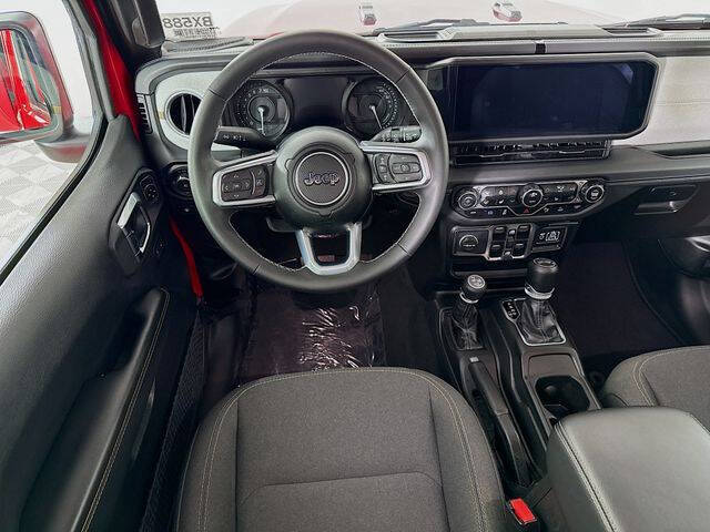 2025 Jeep Wrangler Sahara 4xe