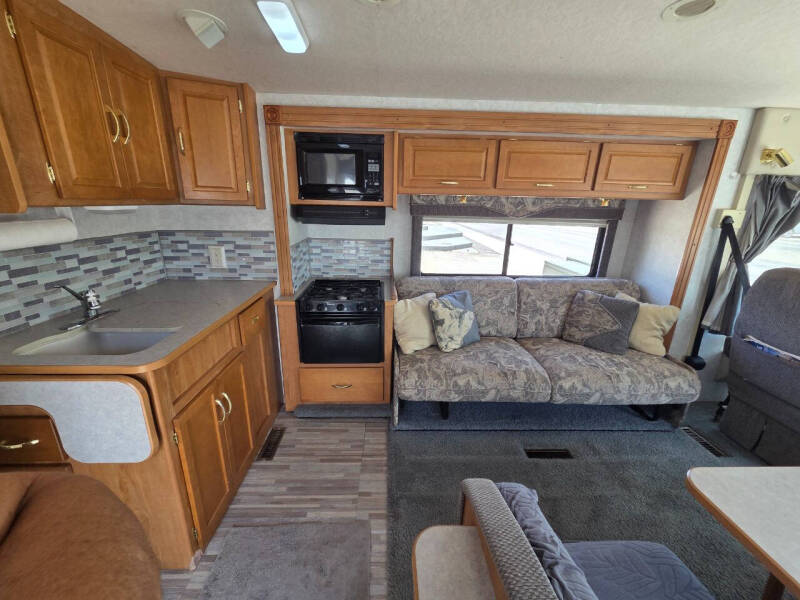 2006 Winnebago Itaska Sunova