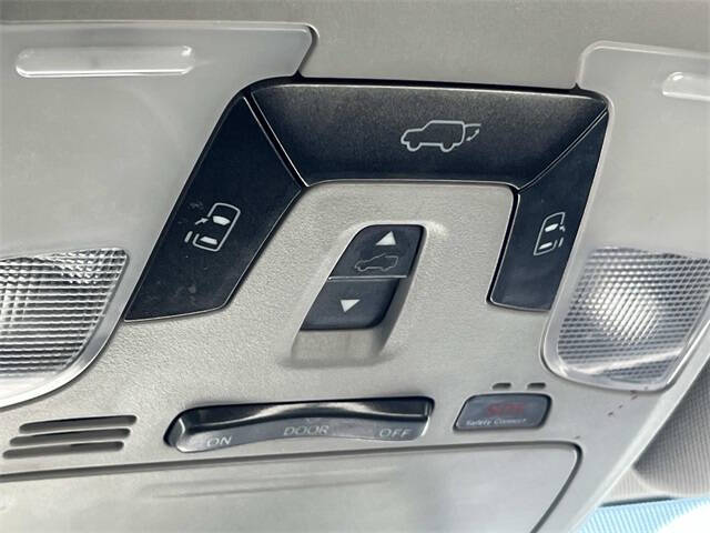 2020 Toyota Sienna XLE Premium 8-Passenger