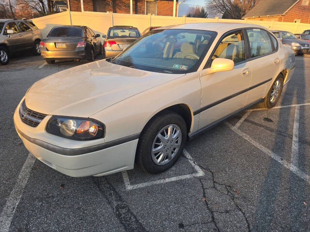 2004 Chevrolet Impala for sale at QUEENSGATE AUTO SALES in York, PA