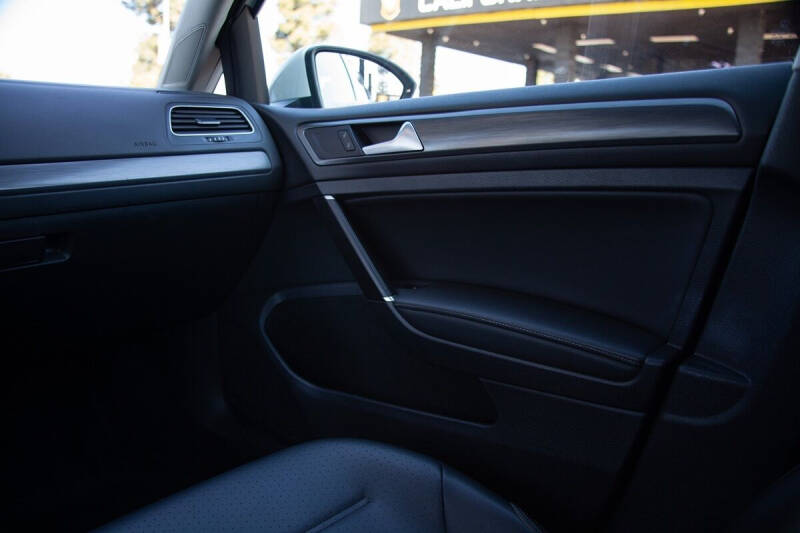 2021 Volkswagen Golf