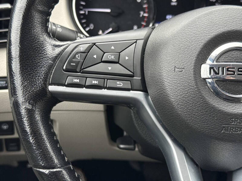 2022 Nissan Rogue Sport SV