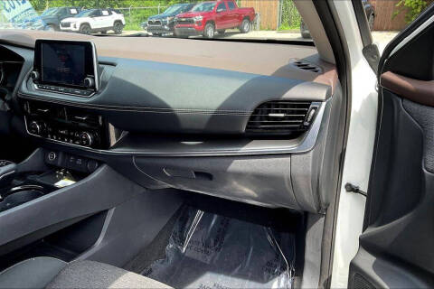 2022 Nissan Rogue SV