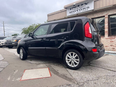 2013 Kia Soul +