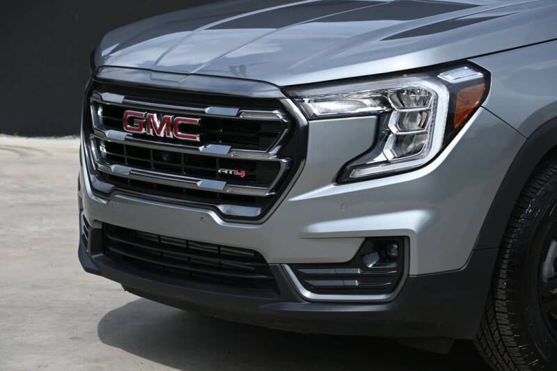 2024 GMC Terrain AT4