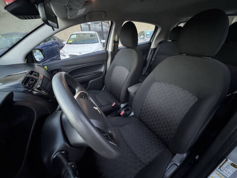 2021 Mitsubishi Mirage ES