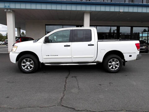 2011 Nissan Titan SV