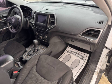 2019 Jeep Cherokee Latitude