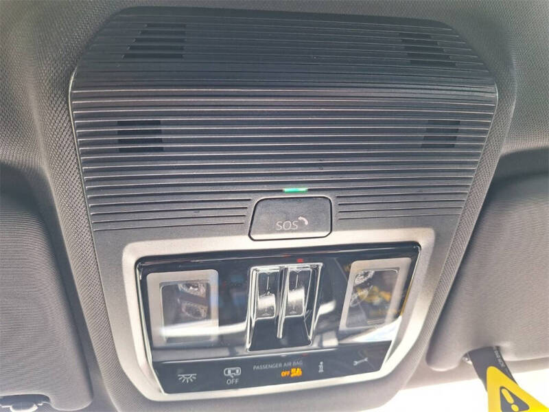 2026 Volkswagen Atlas Cross Sport SEL R-Line Black 4Motion