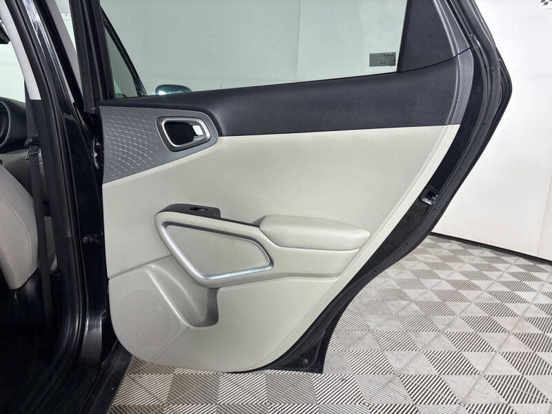 2025 Kia Soul LX