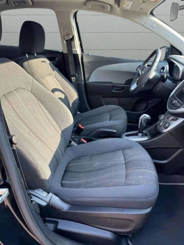 2019 Chevrolet Sonic LT Auto