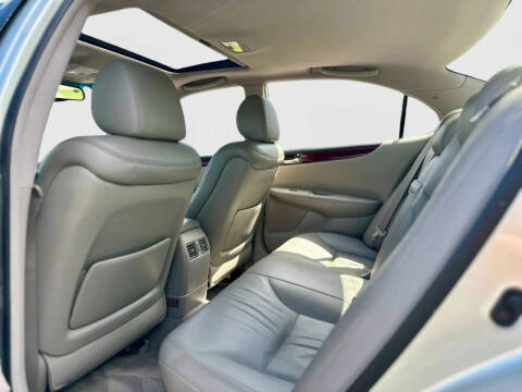 2004 Lexus ES 330