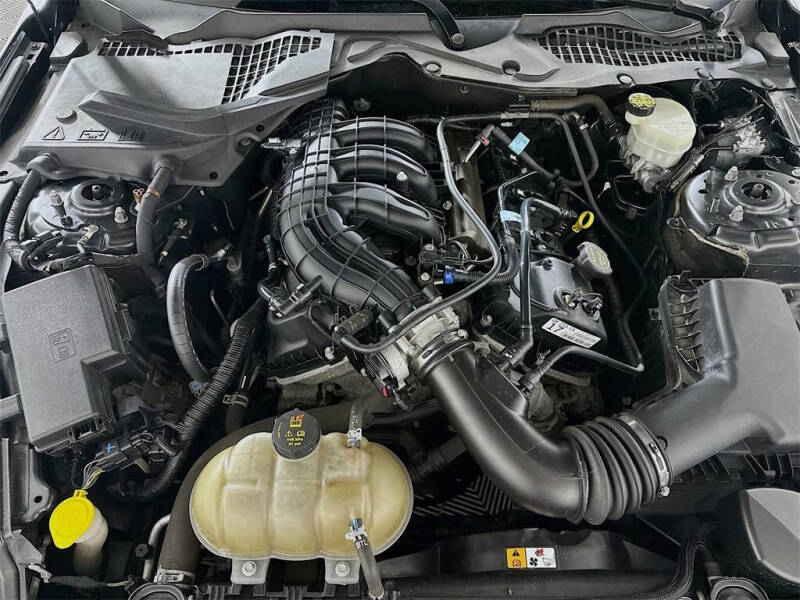 2017 Ford Mustang V6