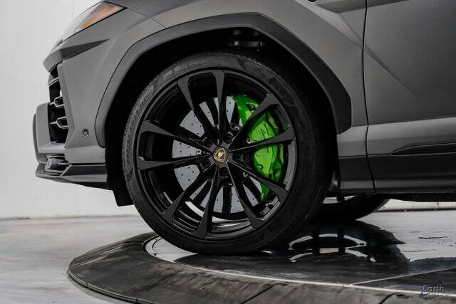 2022 Lamborghini Urus