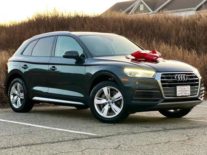 Audi Q5's photo