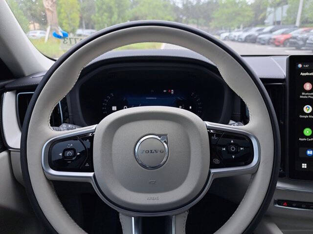 2026 Volvo XC60 B5 Ultra