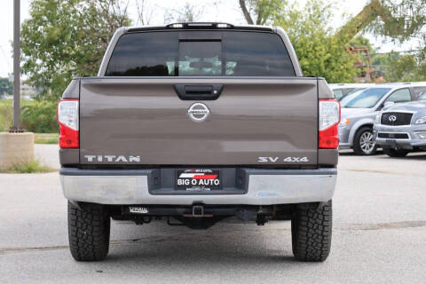 2017 Nissan Titan SV