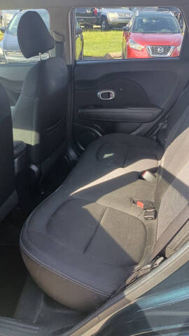2017 Kia Soul +