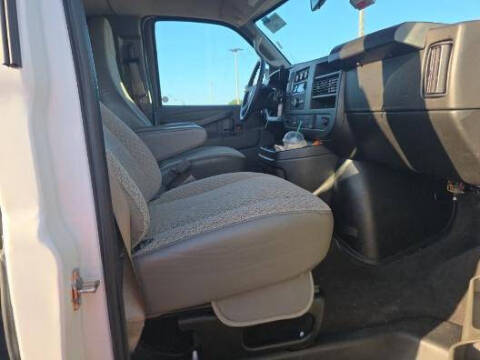 2023 Chevrolet Express LT 3500
