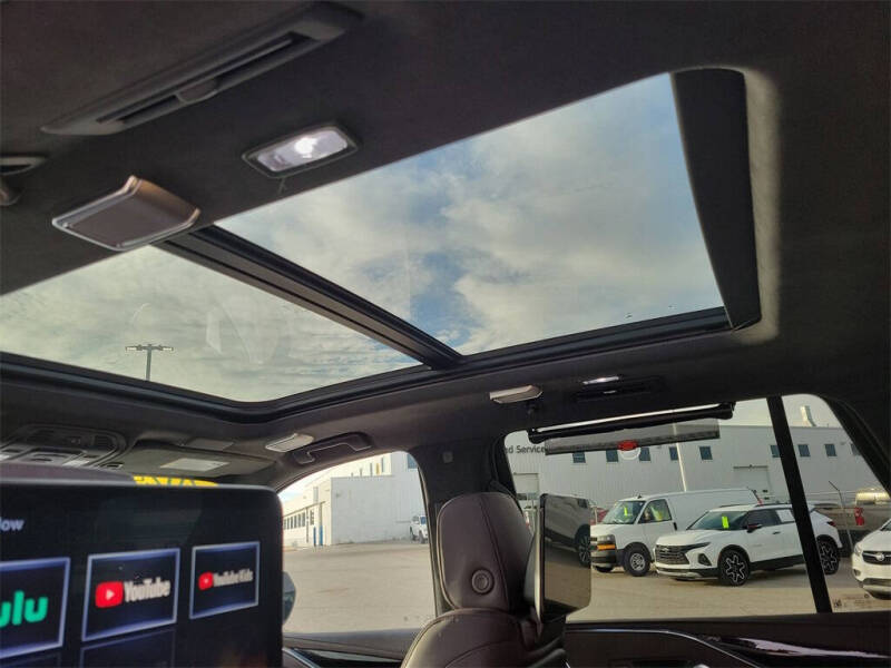 2024 Cadillac Escalade Sport Platinum