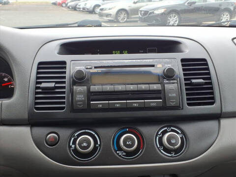 2005 Toyota Camry LE