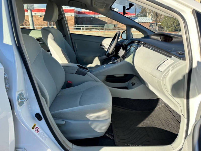 2013 Toyota Prius Three