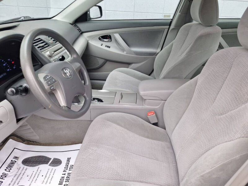 2010 Toyota Camry LE