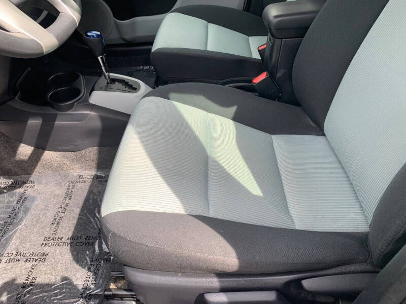2012 Toyota Prius c Two