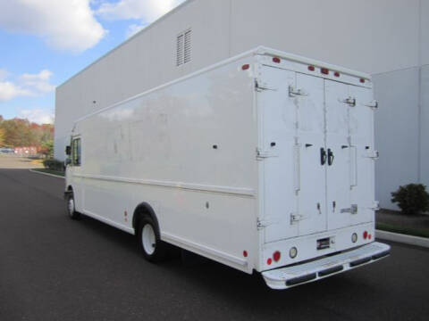 2005 Freightliner MT45 Chassis