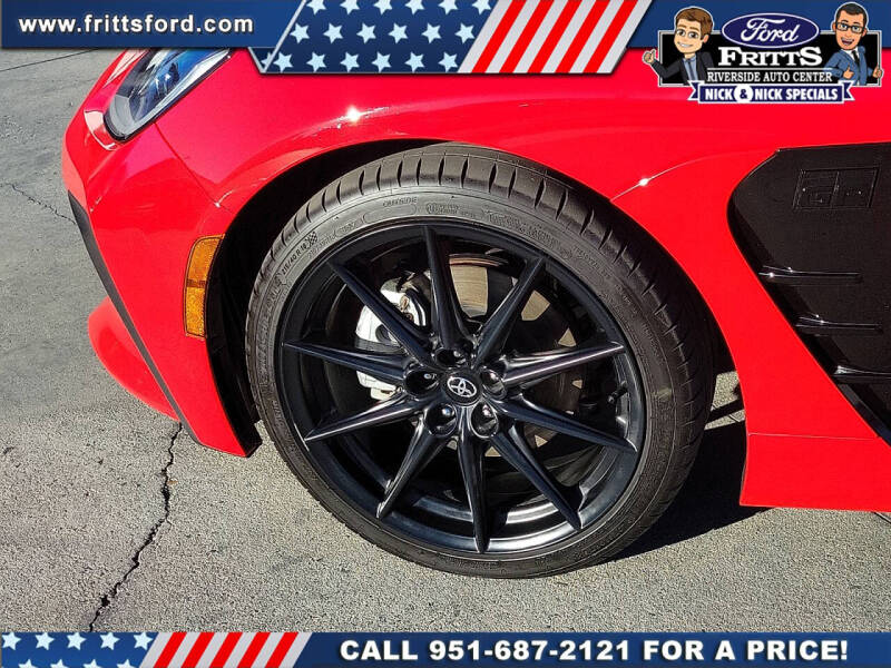 2024 Toyota GR86 Premium