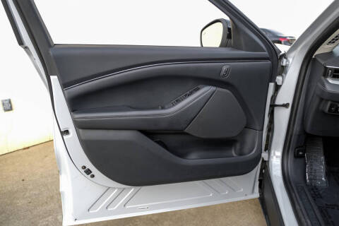 2023 Ford Mustang Mach-E Select