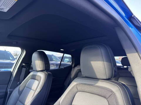 2026 Chevrolet Equinox EV LT 2