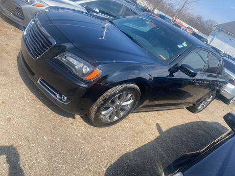 2014 Chrysler 300 for sale at Auto Site Inc in Ravenna OH