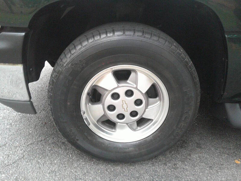 2003 Chevrolet Tahoe LS