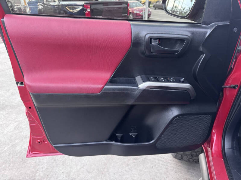 2019 Toyota Tacoma SR5 V6