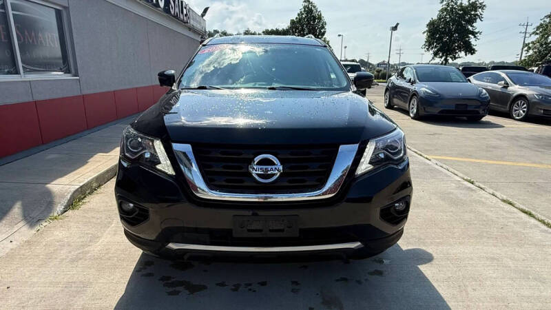 2020 Nissan Pathfinder SL