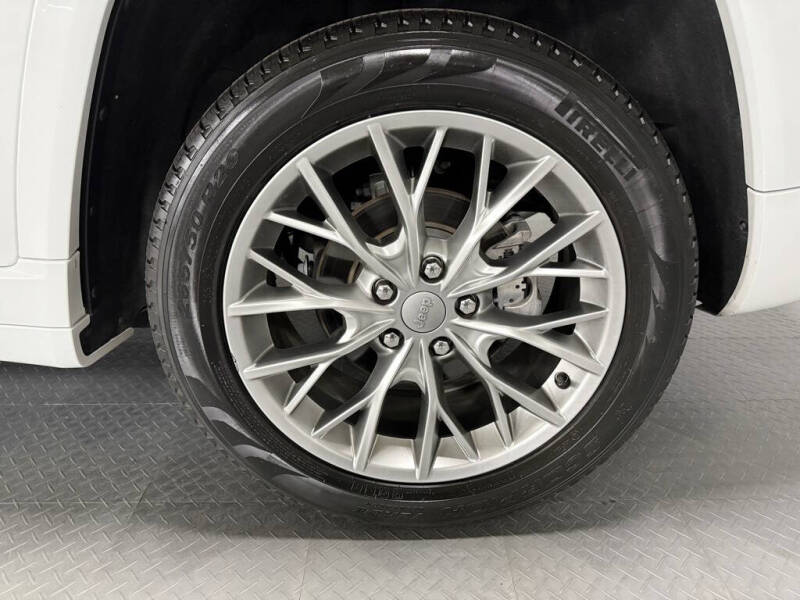 2022 Jeep Grand Cherokee Summit