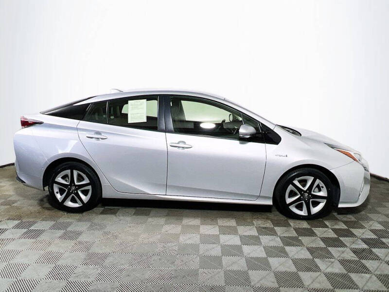 2018 Toyota Prius Three Touring