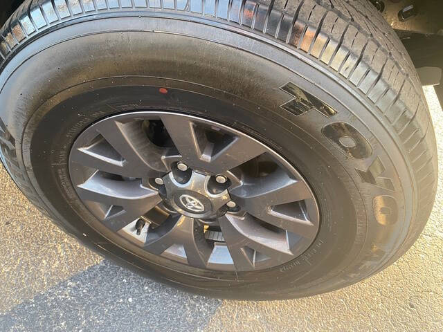 2022 Toyota Tacoma SR5 V6